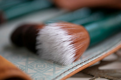 Makeup Brushes and Folder