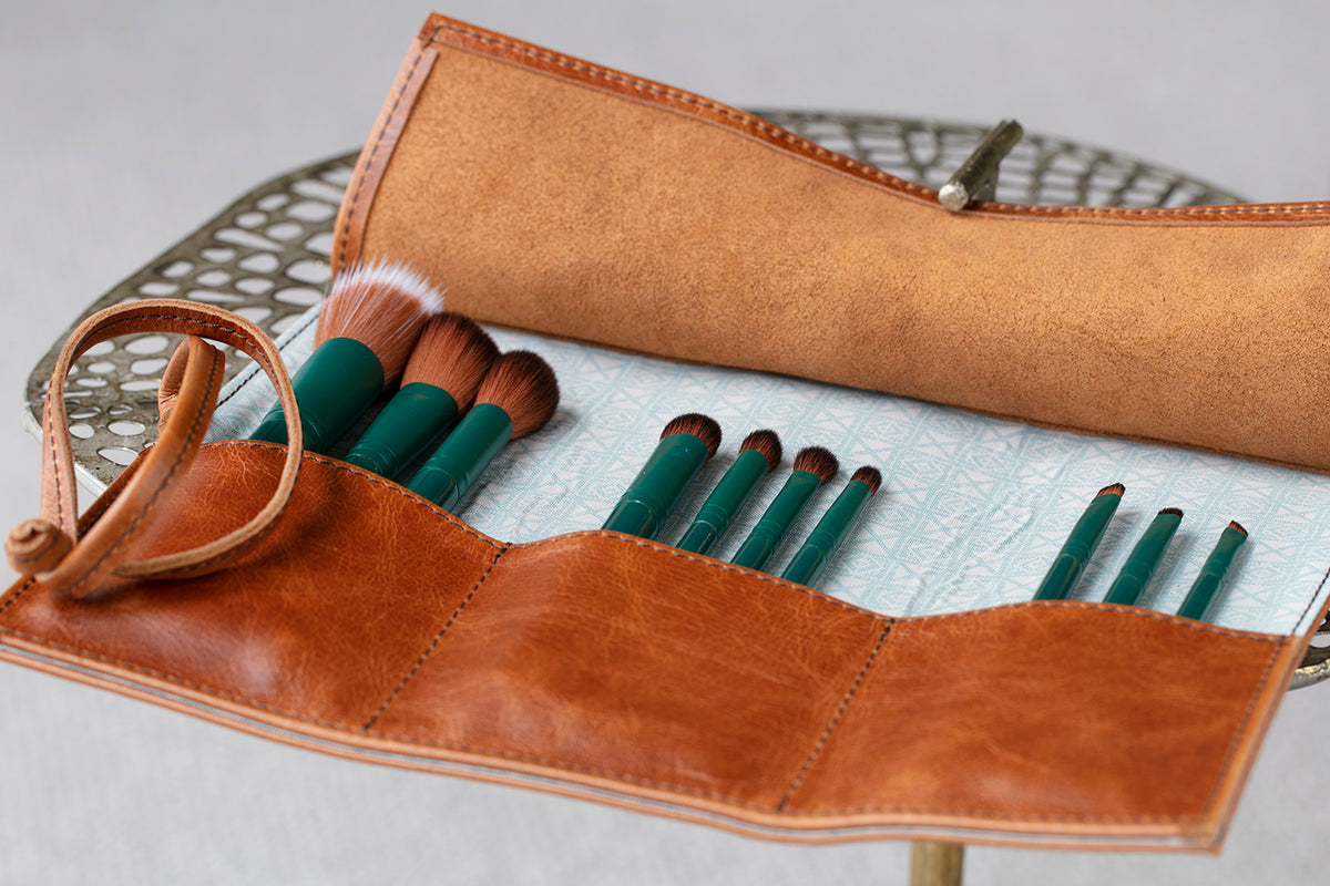 Makeup Brushes and Folder